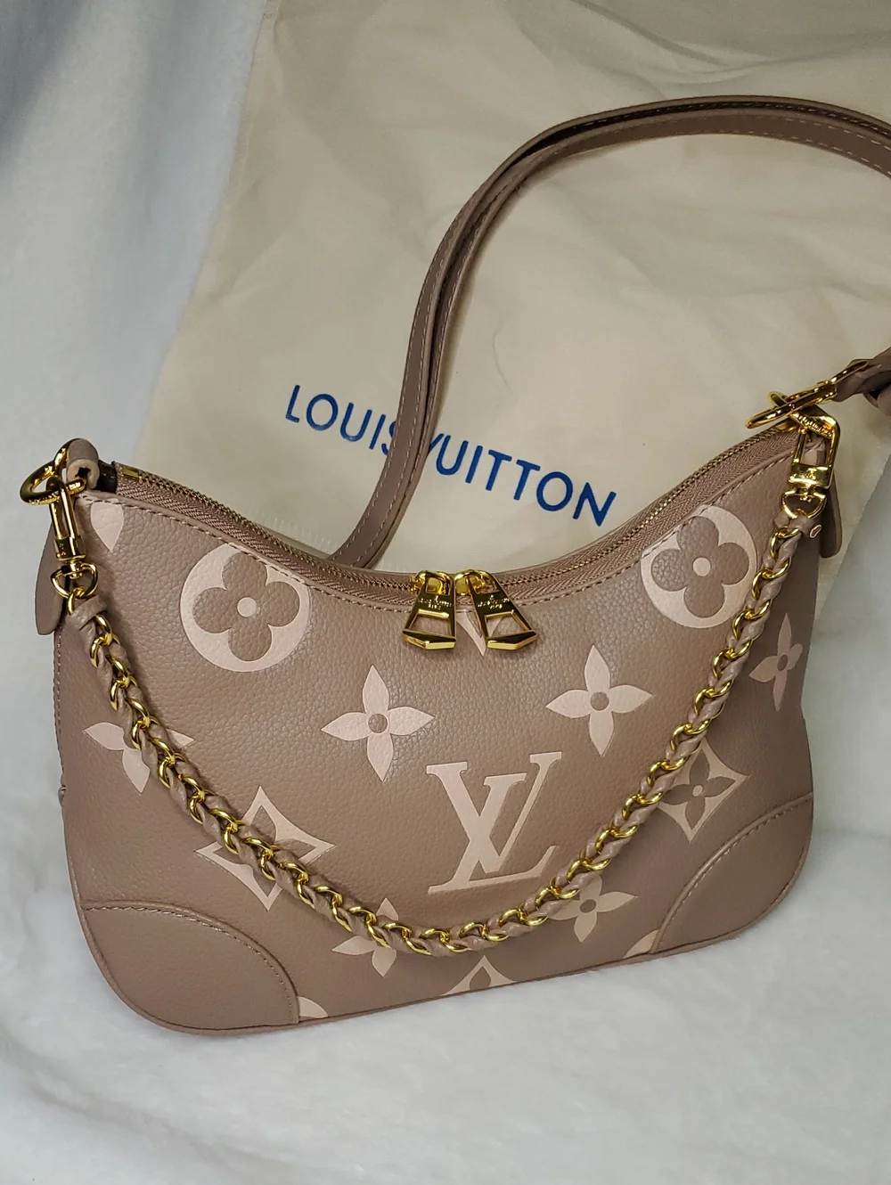 💠LV 💠Taupe Monogram Shoulder Bag with Gold Chain
